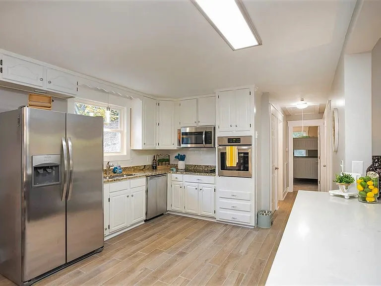 284 Ivywood Dr — Photo 3