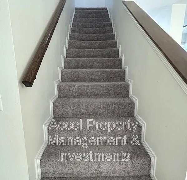 2325 N Peking St — Photo 9