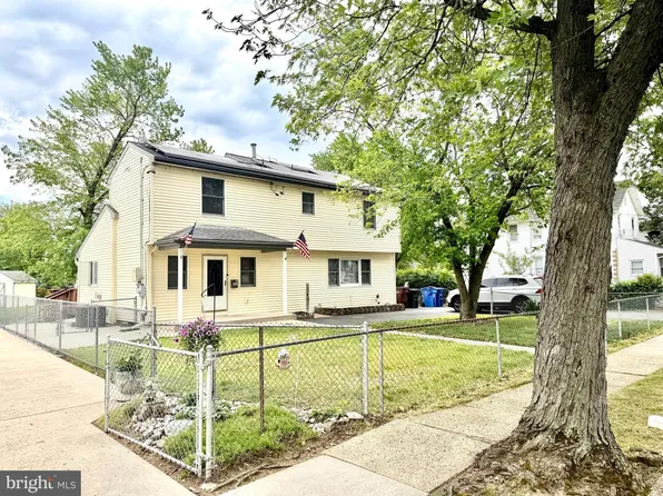 280 Progress St, Riverside, NJ 08075