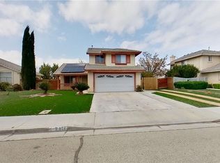 2619 W Lumber St, Lancaster, CA 93536