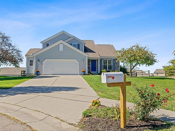 2nd image of 1189 Lake Meadow Ct