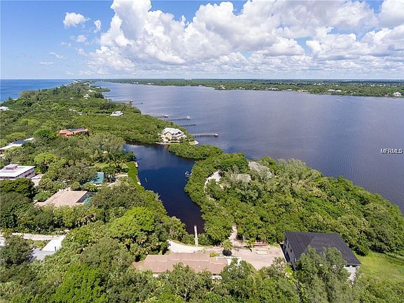 2nd image of 7211 Manasota Key Rd