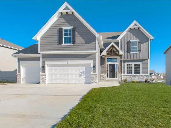 6004 NE 118th St, Kansas City, MO 64156