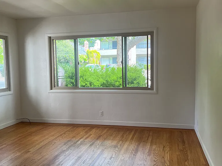 111 G St #1 — Photo 2