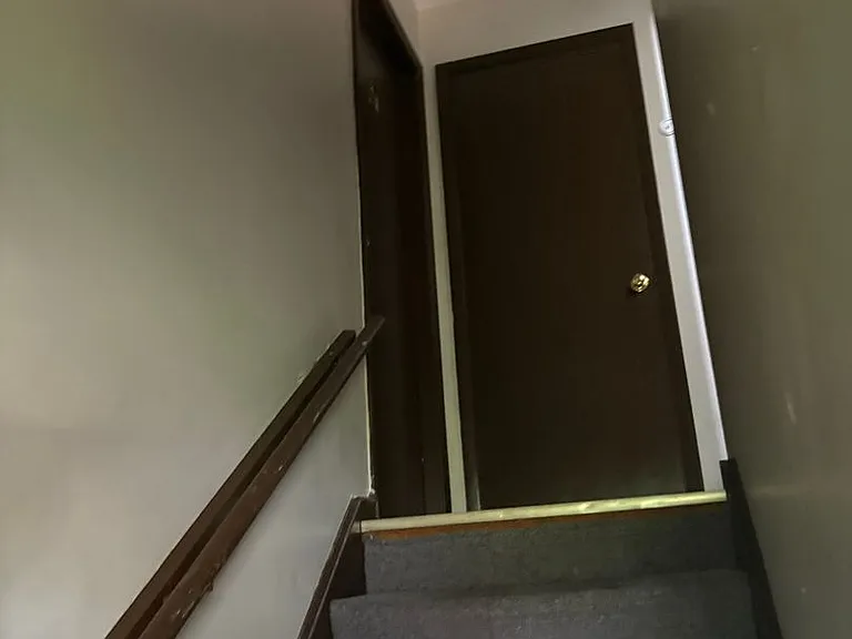 260 E Grand Ave — Photo 10