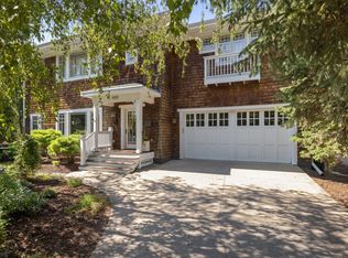 655 Mount Curve Blvd, Saint Paul, MN 55116