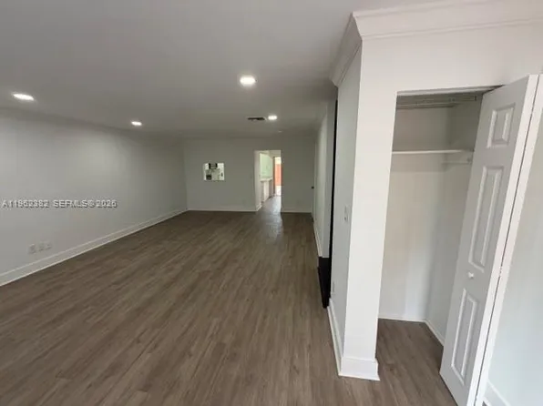13725 SW 84th St APT I, Miami, FL 33183