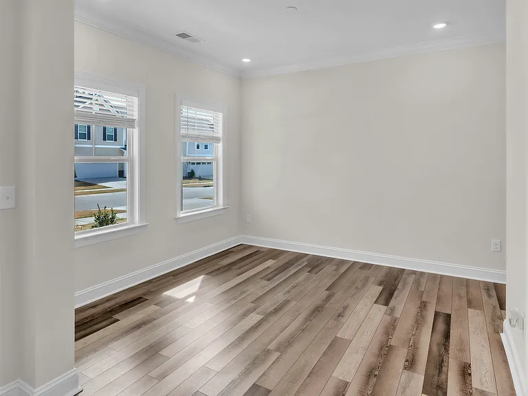 817 Hester Rd — Photo 10