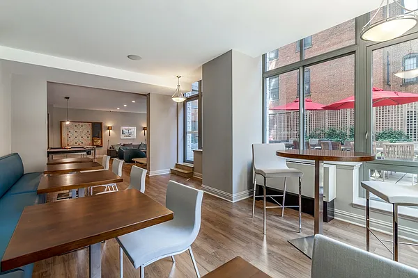 Rented by Greystar | media 7