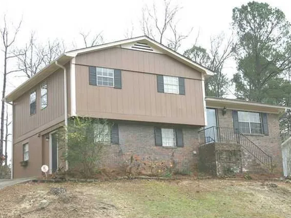1415 Creekwood Cir, Birmingham, AL 35235