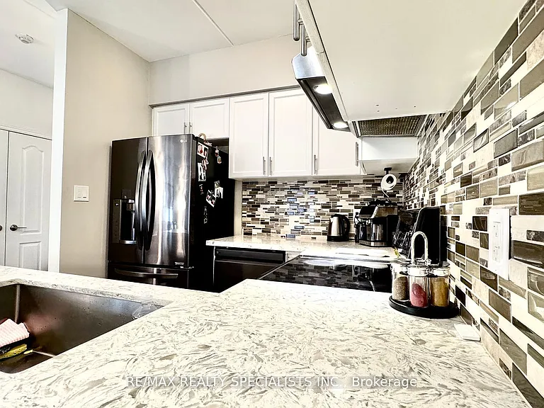 4016 Kilmer Dr #112 — Photo 29