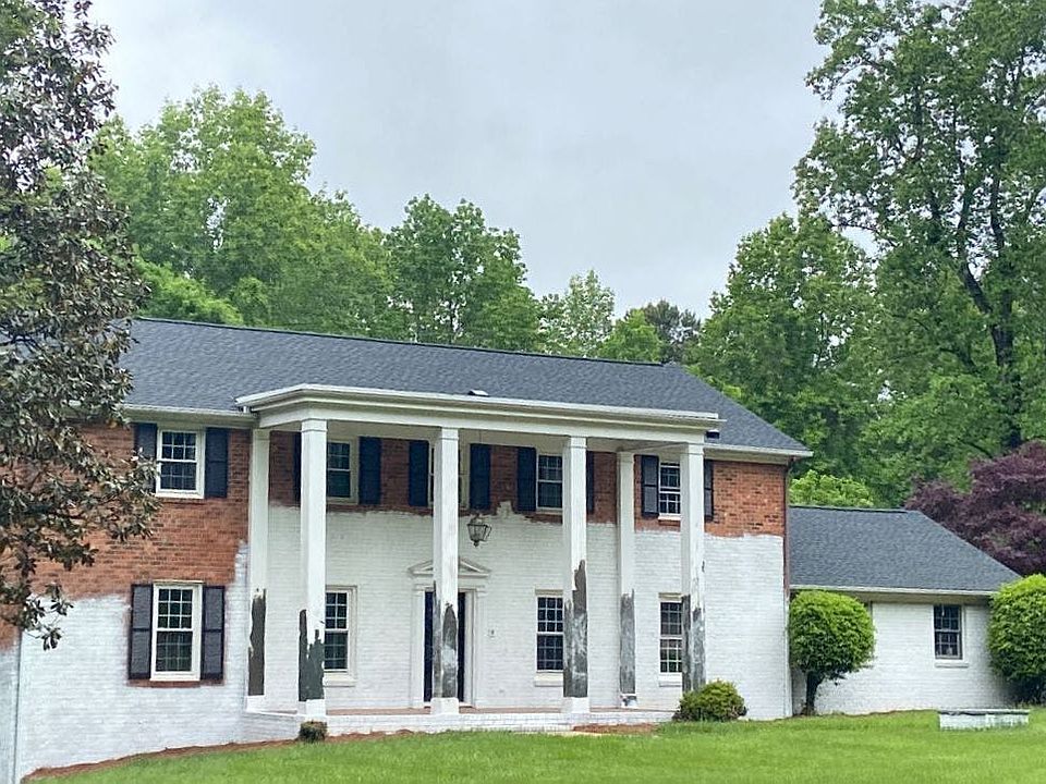 1st image of 104 Crest Hill Rd