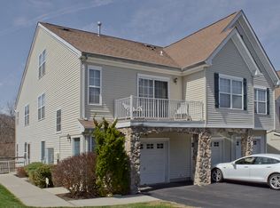 415 Boulder Ridge Dr, Randolph, NJ 07869