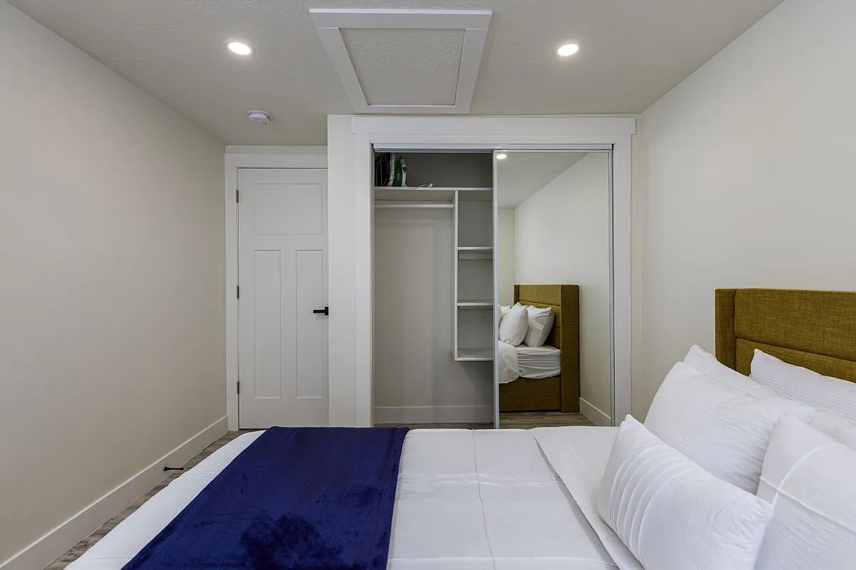 2 bed, 1.0 bath, 900 sqft, $1,900 — Photo 4