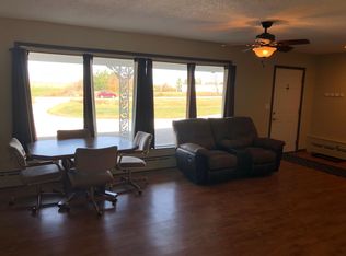 808 6th Ave W #3, Grinnell, IA 50112