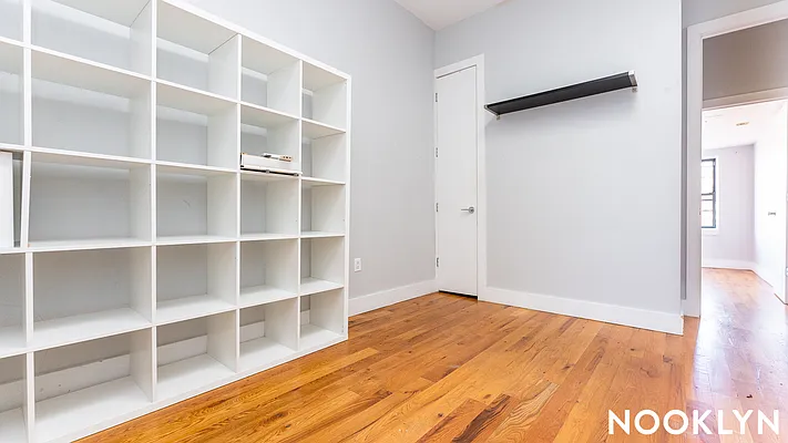 Rented by Nooklyn NYC LLC | media 10