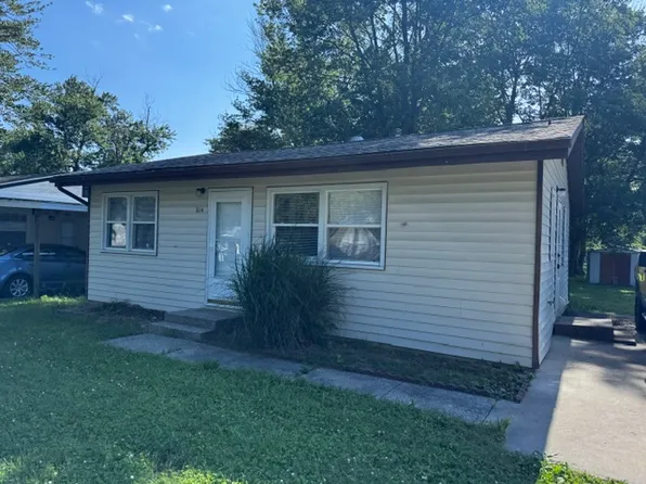 814 Walnut Dr, Cottage Hills, IL 62018