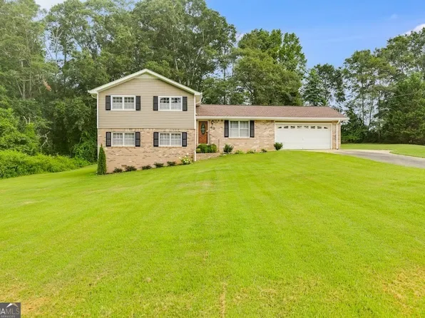 80 Westwood Dr, Carrollton, GA 30117