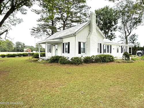 1300 Worthington Rd Photo 1