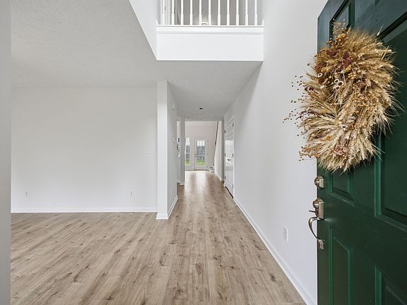 3rd image of 3033 Wilcot Way