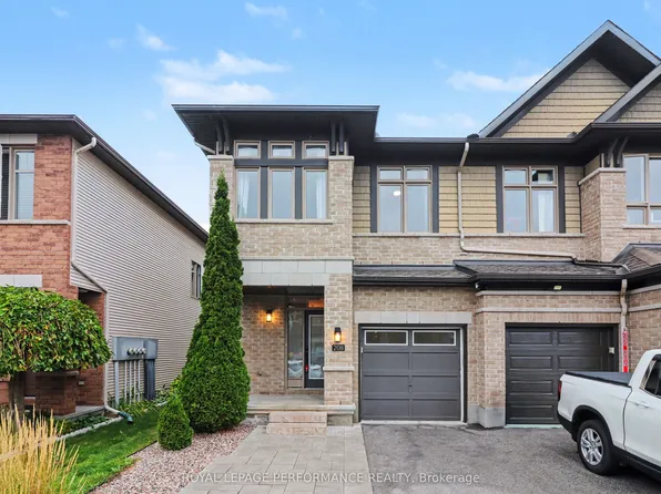 208 Butterfly Walk, Ottawa, ON K1W 0G6