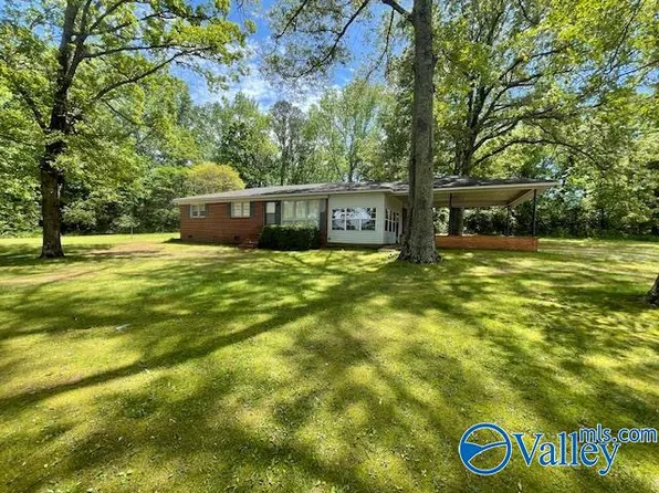 754 Yarbrough Rd, Harvest, AL 35749
