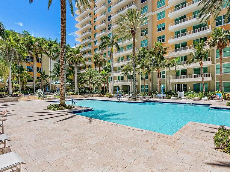 700 E Boynton Beach Blvd #105 — Photo 12
