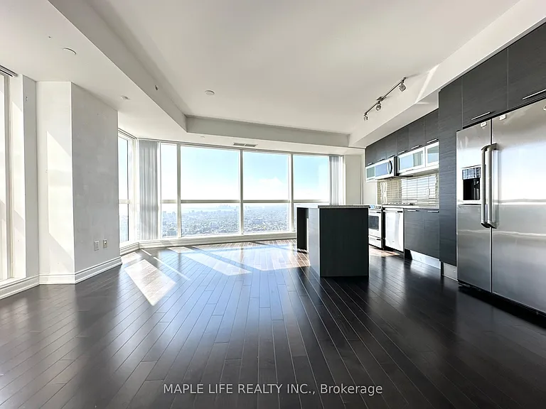 388 Yonge St #6110 — Photo 9