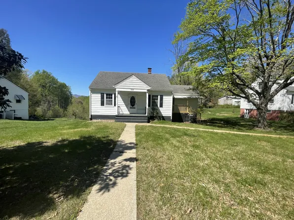 162 Oak Grove Dr, Madison Heights, VA 24572
