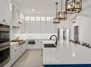 25 Carson Rd, Mabank, TX 75156