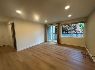 11556 Greenwood Ave N APT 104, Seattle, WA 98133