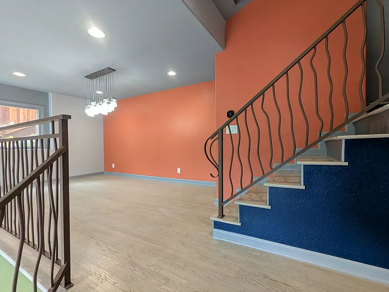 7001 Buckingham Blvd — Photo 24