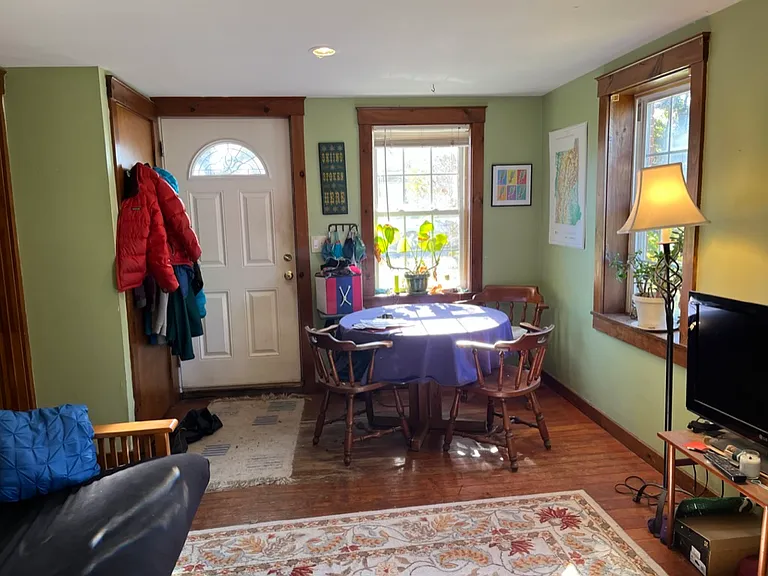 28 Peru St — Photo 2