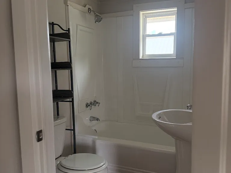 255 N 13th St #2 — Photo 5