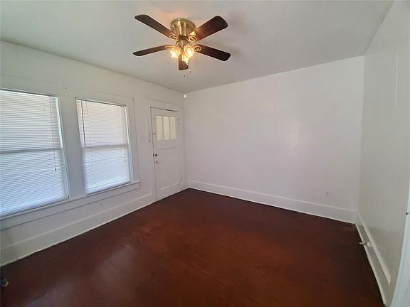 3rd image of 121 N Hagerman St #B