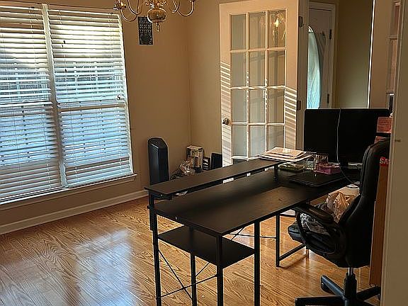  Main Dining / Office Room