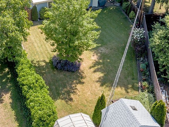 5th image of 10266 Holly Ln SW
