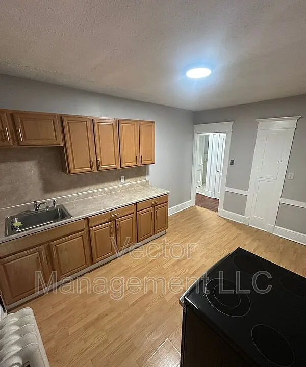 173 Elm St #A32
