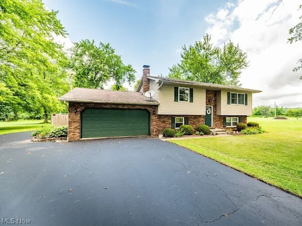 3545 Cadwallader Sonk Rd, Cortland, OH 44410