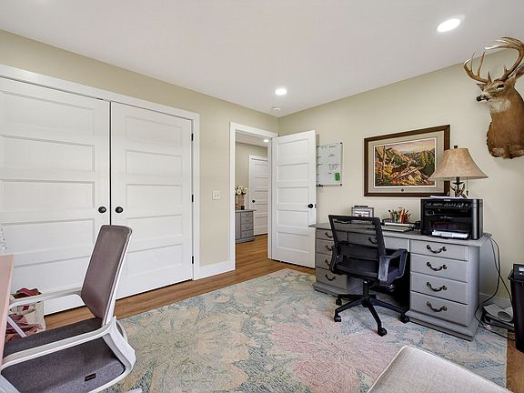 5th image of 154 Primrose Ln