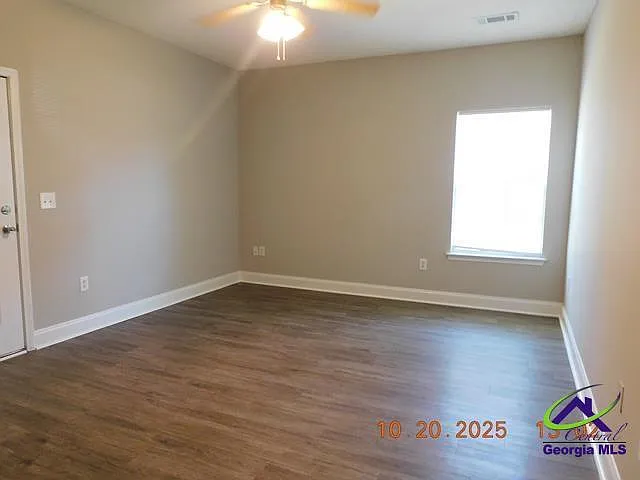 500 Club Villa Ct #2 — Photo 10