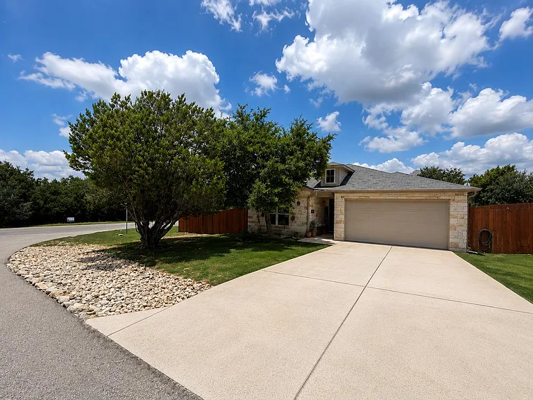 21101 Winslow Cv — Photo 10