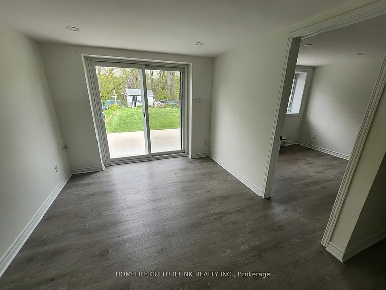 46 Stansbury Cres N #BASEMENT — Photo 3