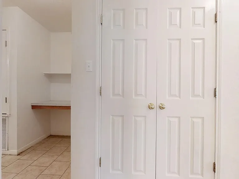 316 Cedar Ridge Dr #B — Photo 4