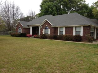 301 Windridge Rd, Palestine, TX 75801