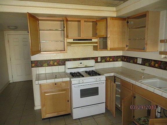 4th image of 428 Railroad Ave