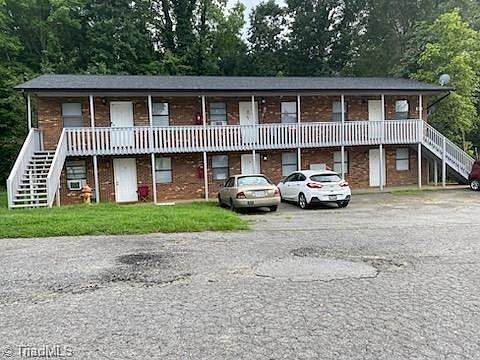1st image of 818 Meadow Ridge Ct