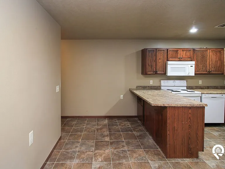 3513 W Ralph Rogers Rd #17 — Photo 7