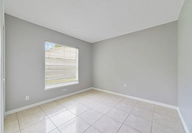 266 Chadworth Dr — Photo 9