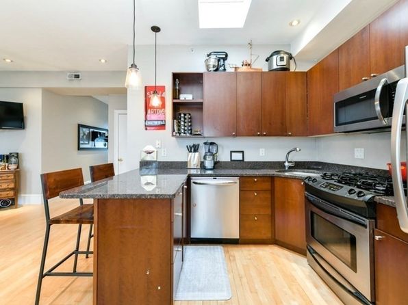 137-139 D St #5